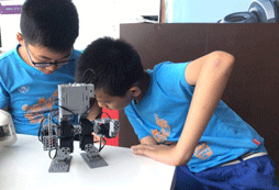 小學生科技夏令營去哪里好？熱門機構(gòu)推薦！