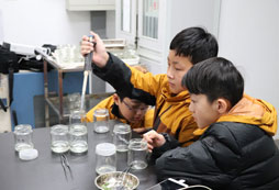 科學(xué)學(xué)習(xí)夏令營(yíng)教你如何提升孩子的自主學(xué)習(xí)能力！