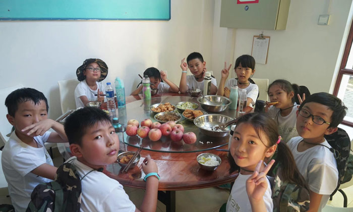 吃飯合照