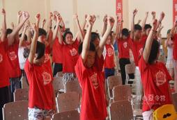 青少年演講訓(xùn)練營(yíng)讓孩子敢開口說(shuō)