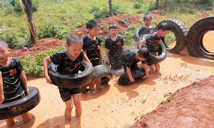 昆明兒童軍事夏令營
