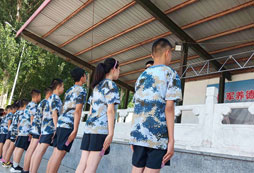 昆明暑假軍事夏令營(yíng)告訴你拉練的重要性