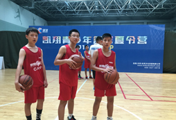 三個籃球小伙伴