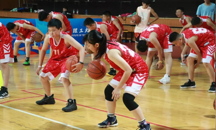 籃球夏令營對(duì)孩子的改變