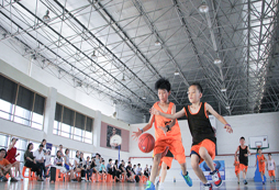 中學(xué)生籃球夏令營對(duì)青少年成長的幫助