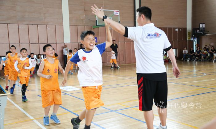 籃球夏令營幫助所有孩子健康成長