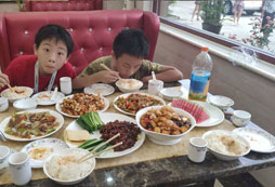豐盛的午餐
