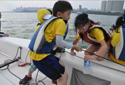 夏天到了，想不想?yún)⒓舆B云港帆船夏令營