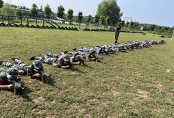 孩子參加礪劍軍事夏令營好不好？