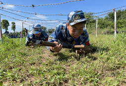 參加礪劍軍事夏令營能有體能素質(zhì)的增強(qiáng)！