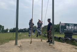 礪劍軍事夏令營幫助孩子實(shí)現(xiàn)蛻變