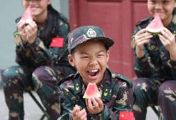 中小學(xué)生柳州軍事夏令營(yíng)在哪里？