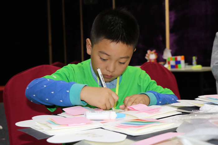 參加中小學生勵志夏令營度過精彩的時光