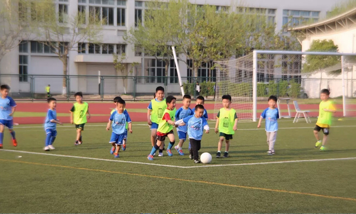 上海小學(xué)生足球夏令營