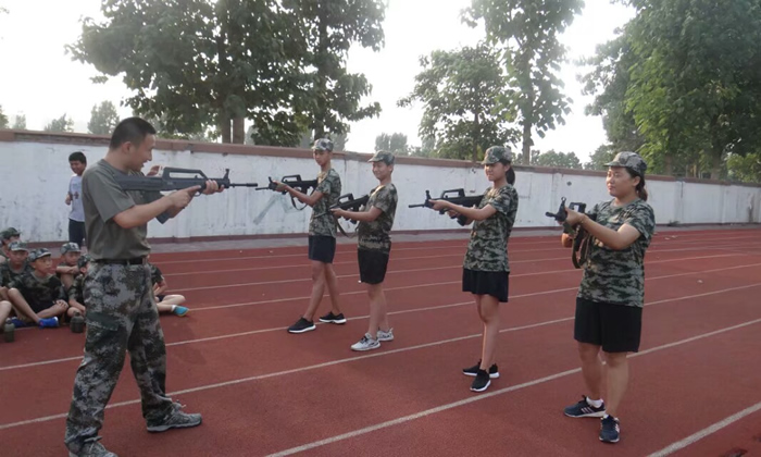 2024洛陽(yáng)青少年軍事夏令營(yíng)