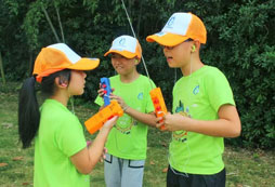 廬山夏令營讓青少年學(xué)會溝通表達(dá)，規(guī)劃人生