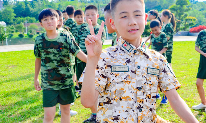 瀘州兒童軍事夏令營好處