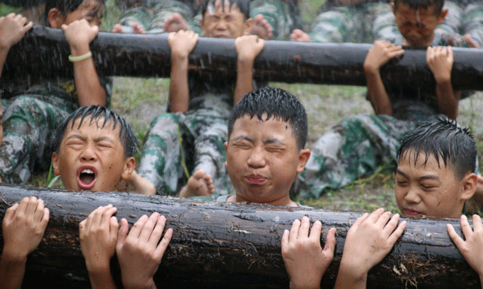 呂梁軍事夏令營.gif