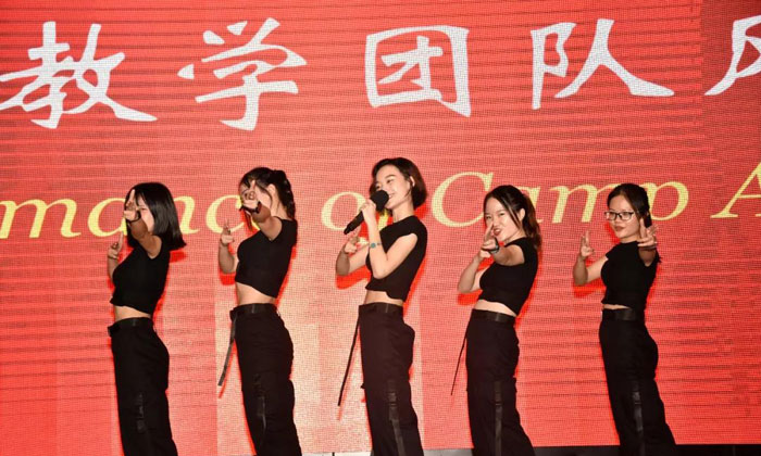 女教師團隊