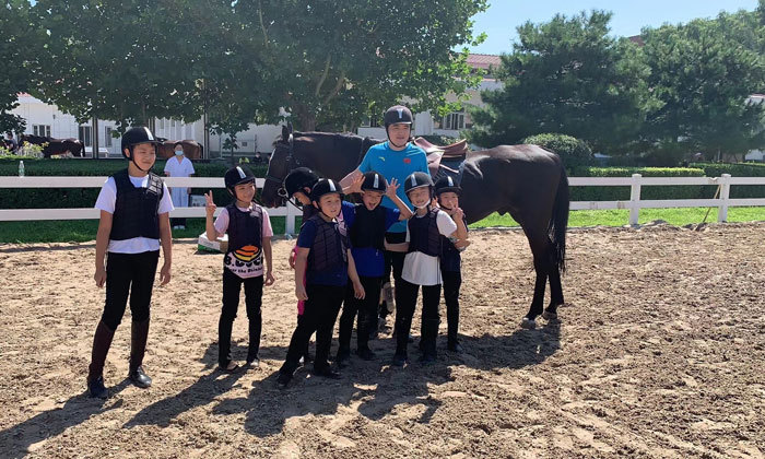 青少年馬術夏令營如何選擇