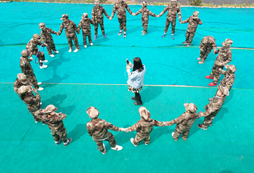 青少年參加眉山勵志夏令營能有哪些提升？