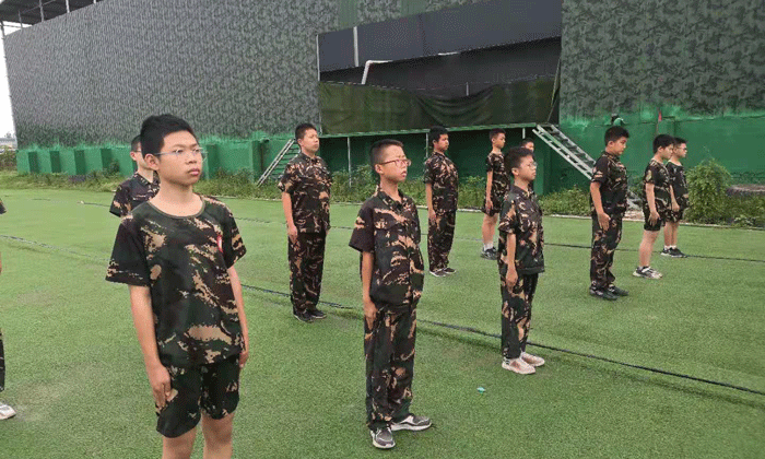 眉山軍事冬令營課程.gif