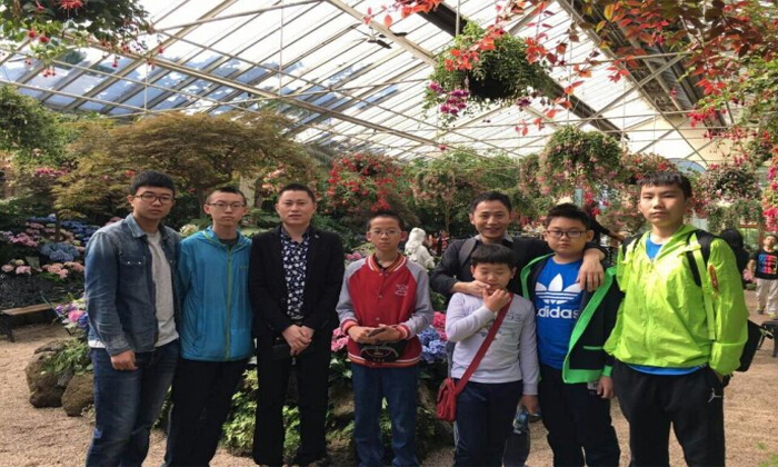碼高機器人VEX亞洲錦標賽戰(zhàn)隊凱旋歸來