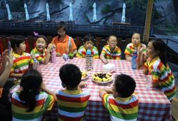 適合年齡較小孩子參加的魔術(shù)夏令營
