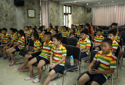 中小學生魔術夏令營的服務標準怎么樣？