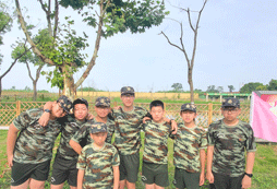 南昌軍事夏令營展現(xiàn)軍人作風(fēng)