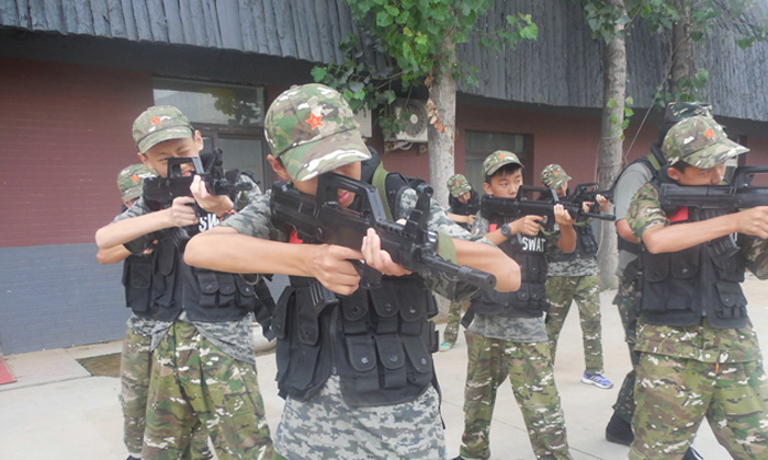 7天軍事成長(zhǎng)夏令營(yíng)（上海）4.jpg