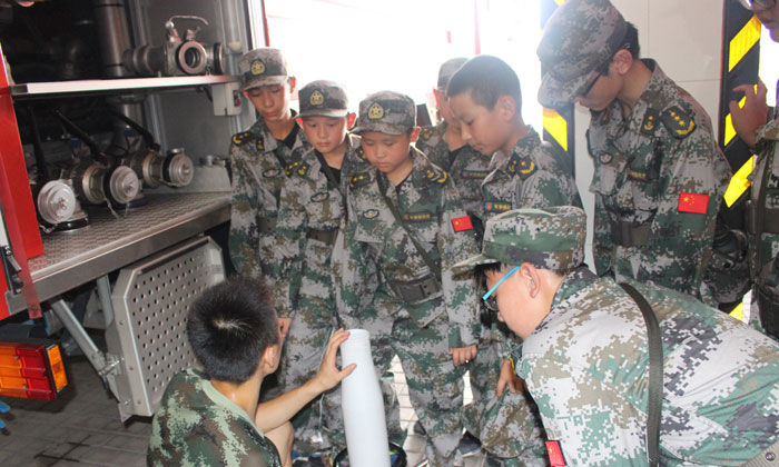 南京軍事夏令營.jpg