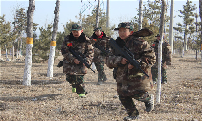 南京軍事夏令營收費(fèi)