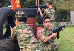 報名南京軍訓(xùn)夏令營哪家好？