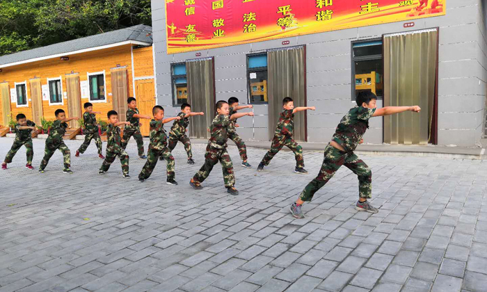 南京軍事夏令營(yíng)