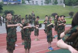 南京軍事夏令營(yíng)讓青少年在這里得到整體提升！