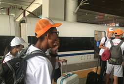 火車站接駕
