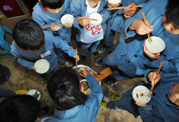 吃大鍋飯