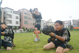 廣州千秋業(yè)軍事夏令營幫助孩子更好地成長(zhǎng)