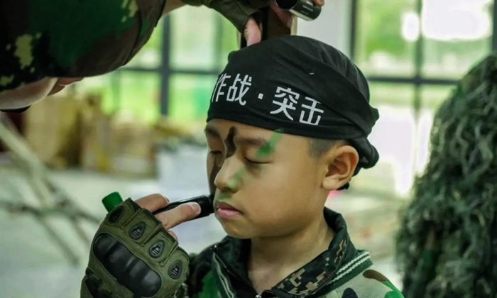 信號(hào)旗軍事夏令營(yíng)