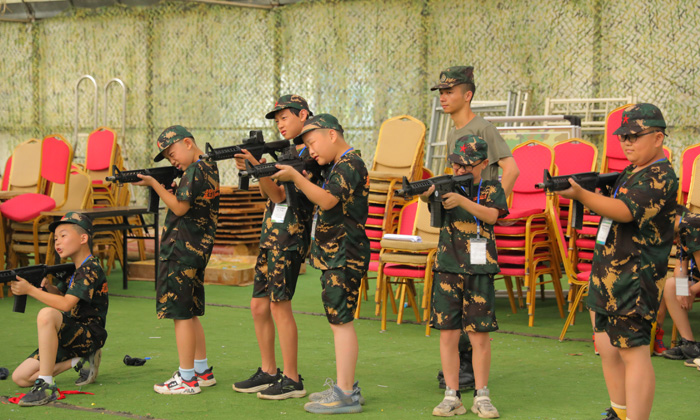 超級(jí)軍營軍事夏令營
