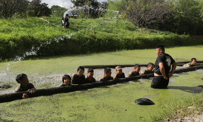 小精英軍事夏令營課程目的.gif
