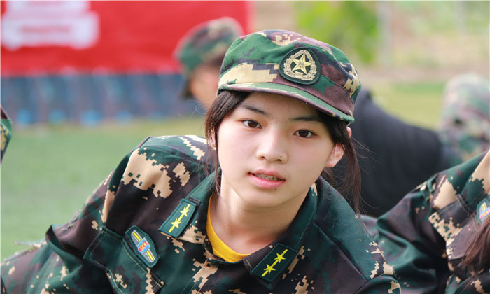 八一軍事