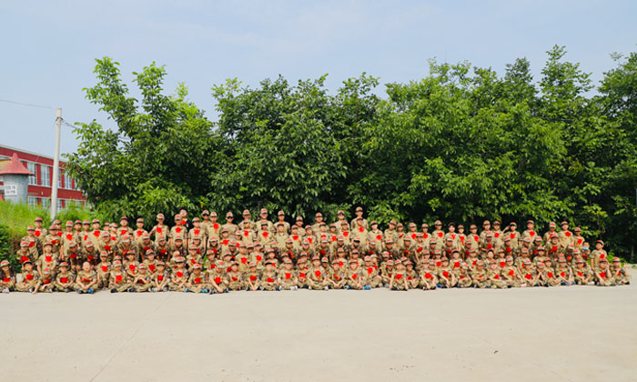 萌童走天下軍事夏令營