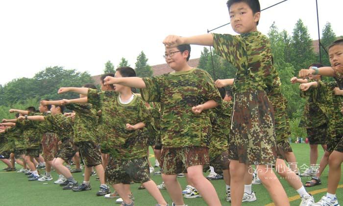 河南軍事夏令營(yíng)