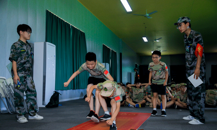 西點(diǎn)軍事夏令營(yíng).jpg