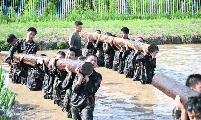 中國(guó)121軍事夏令營(yíng)