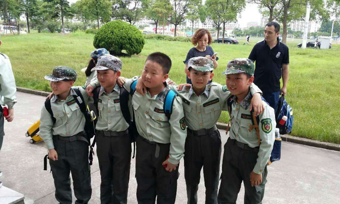 上海西點軍事夏令營培養(yǎng)