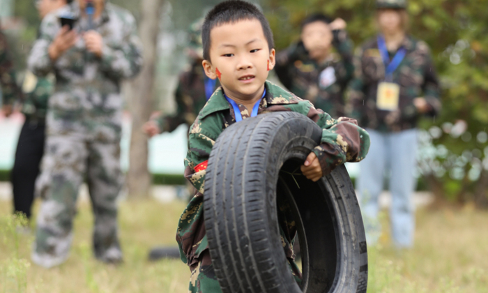 河南軍事夏令營(yíng)