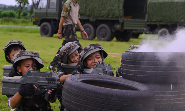 鐵血獵人軍事夏令營(yíng)安全保障